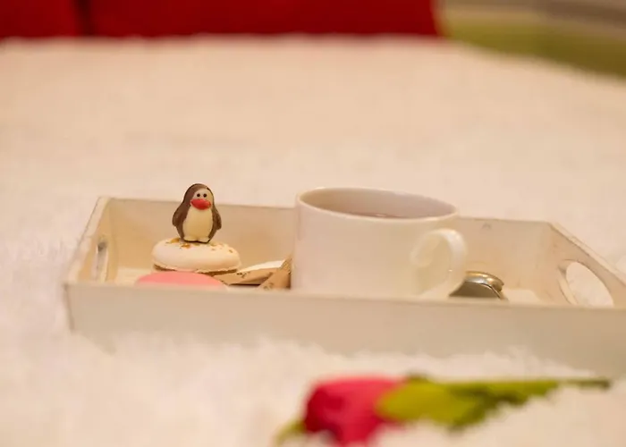 на площі митній