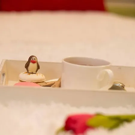 на площі митній